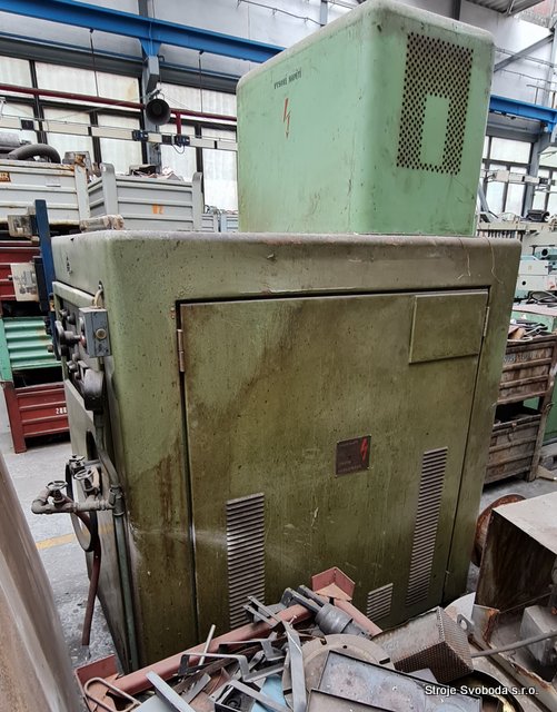 Kalící zařízení - indukční  (Kalici zarizeni - indukcni (4).jpg)